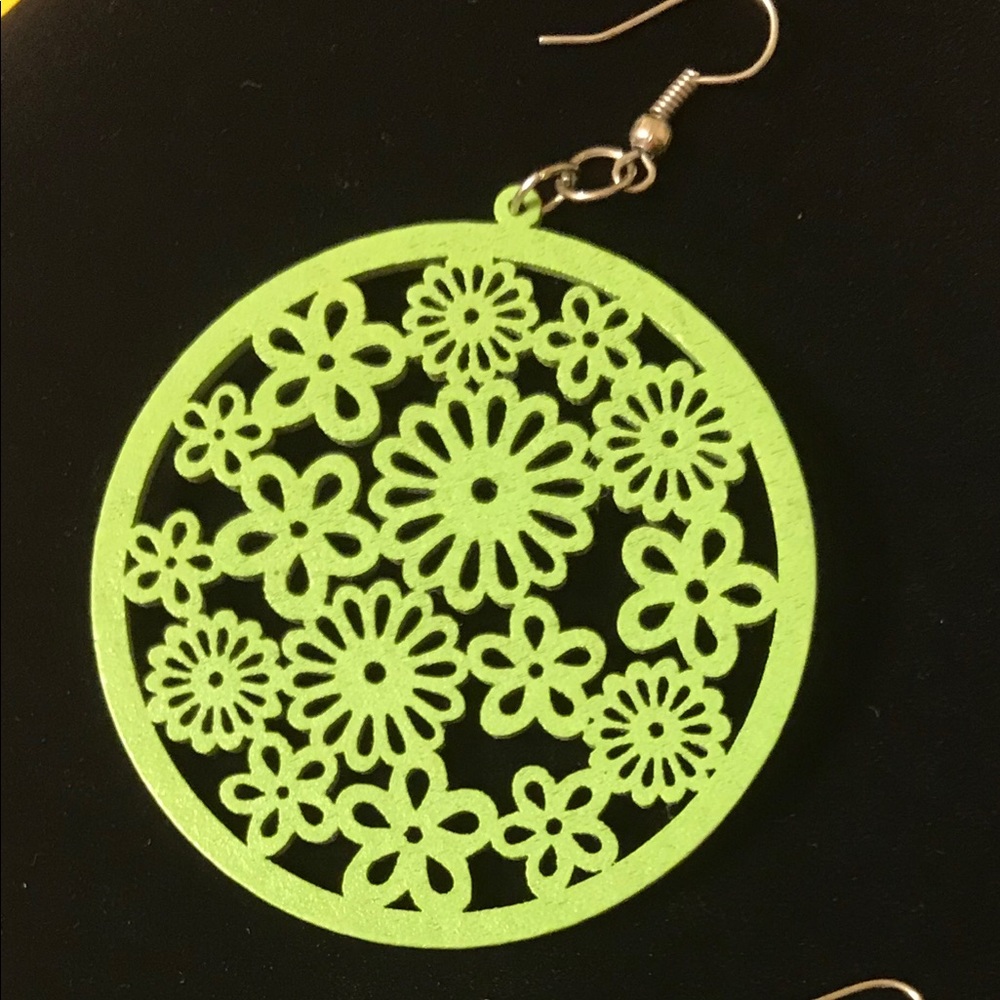 $Handmade Floral Pattern Laser Cut Wooden Earrings